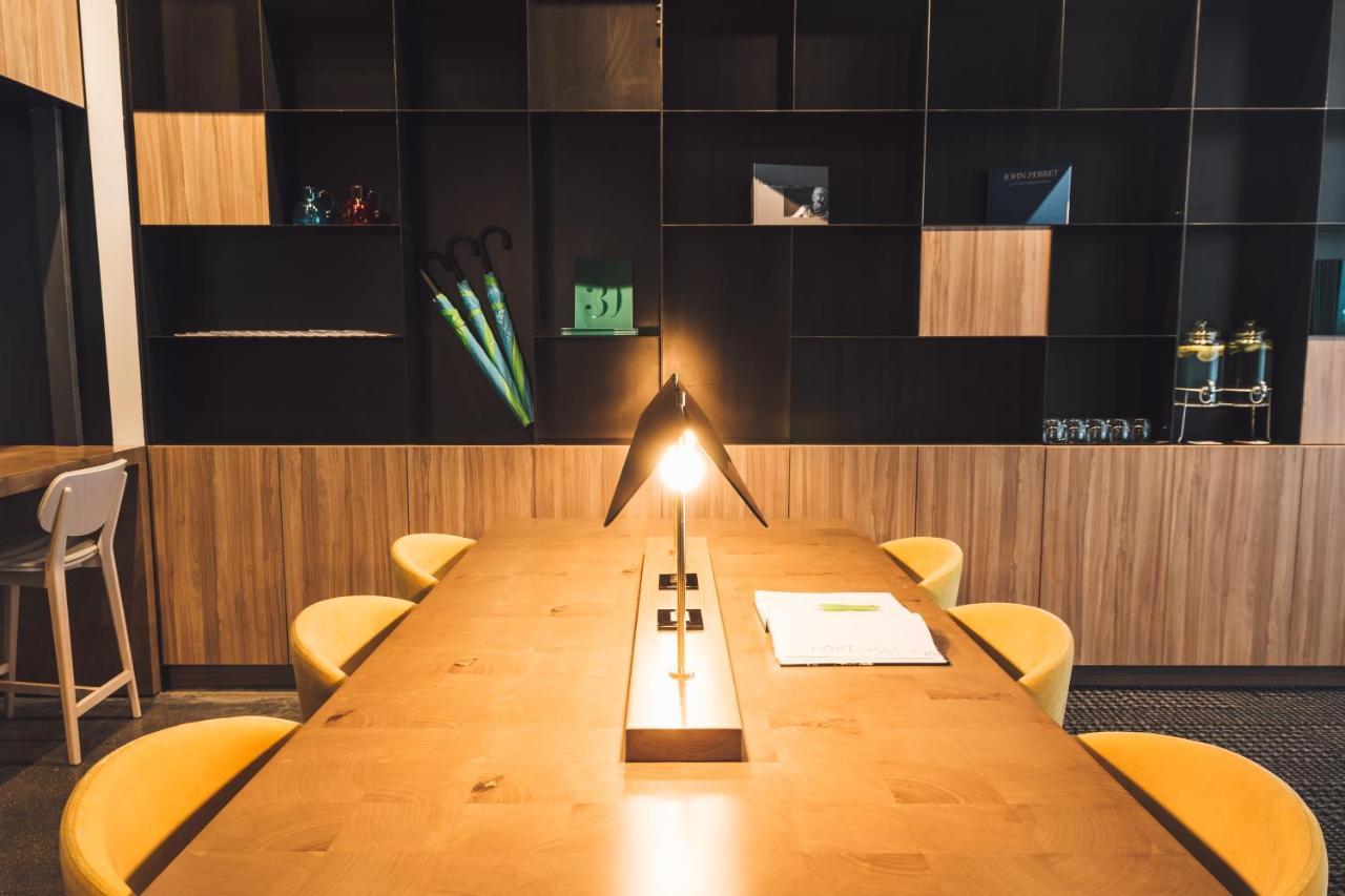 Alt Hotel サスカトゥーン エクステリア 写真